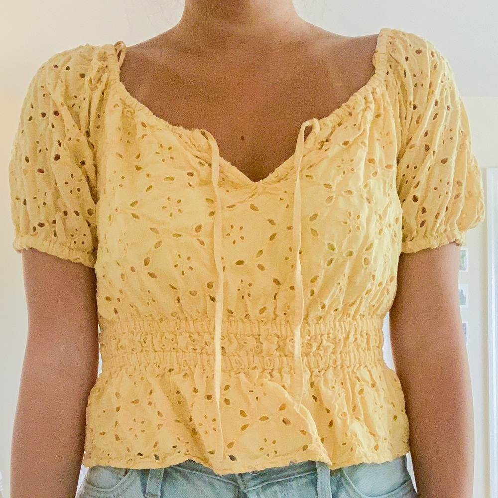 Abercrombie peasant top